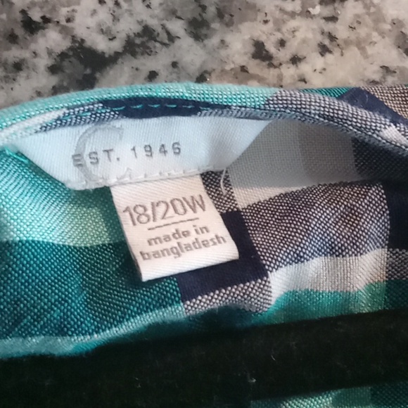 Cato Plaid Blouse in Green and Black - Picture 6 of 7